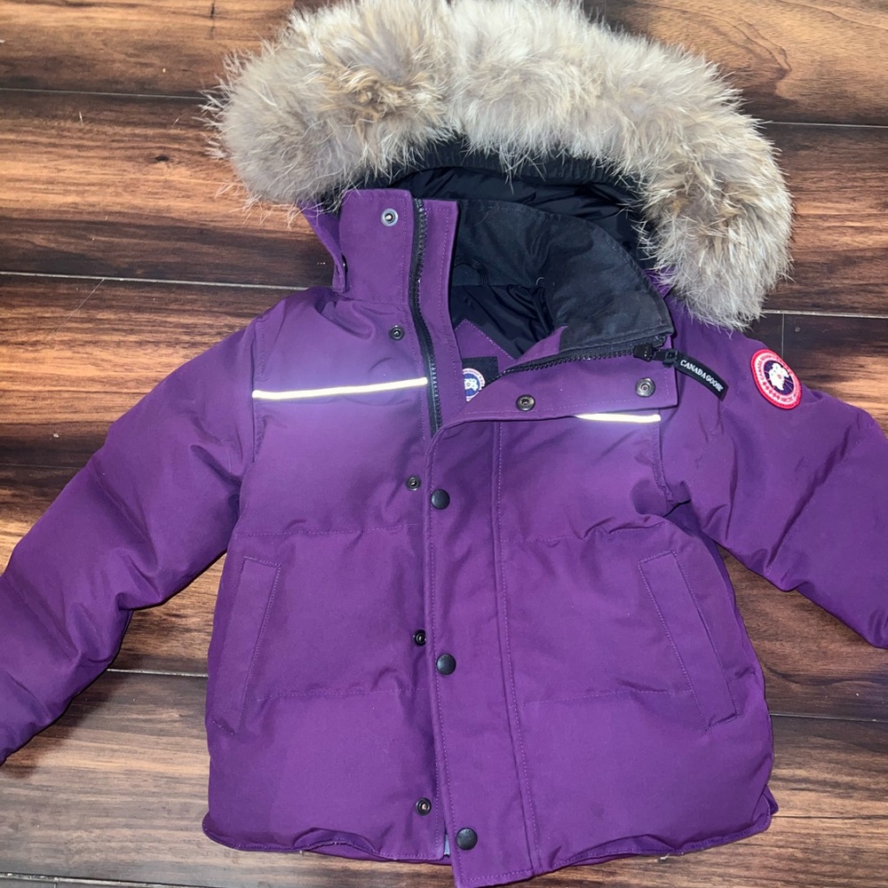 Authentic Girls Canada Goose coat